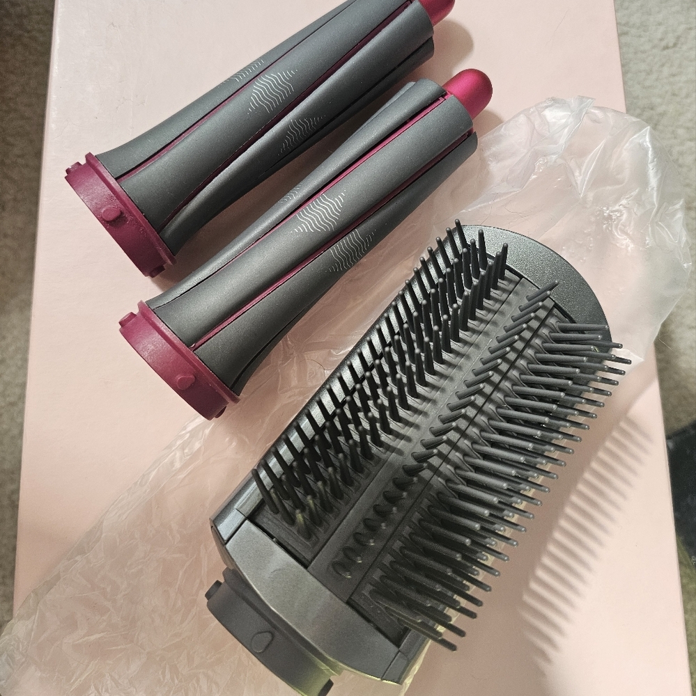 Dyson airwrap attachments Barrels (2) Attachments 1.2” Curl firm smoothing brush